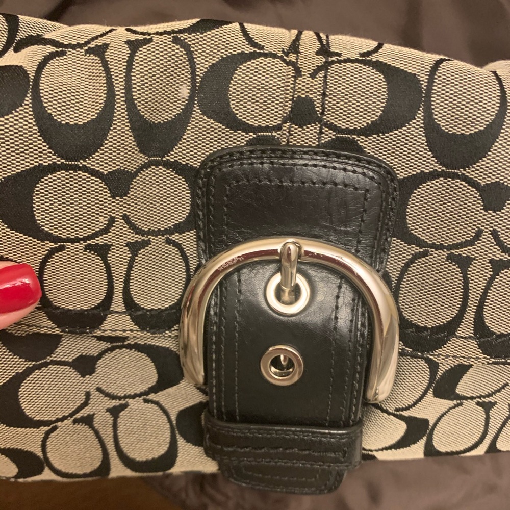 Coach Handbag - Picture 4 of 7